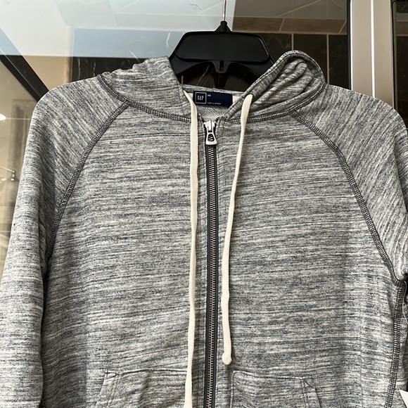 Gap gray blouse, size XS, NWT. - Picture 2 of 7